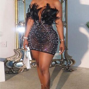 Women's Feather Deep V-neck Rhinestone Embellished Evening Dress